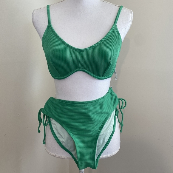 Cupshe Green Ribbed Bikini Set Size Small NWT - Picture 1 of 2